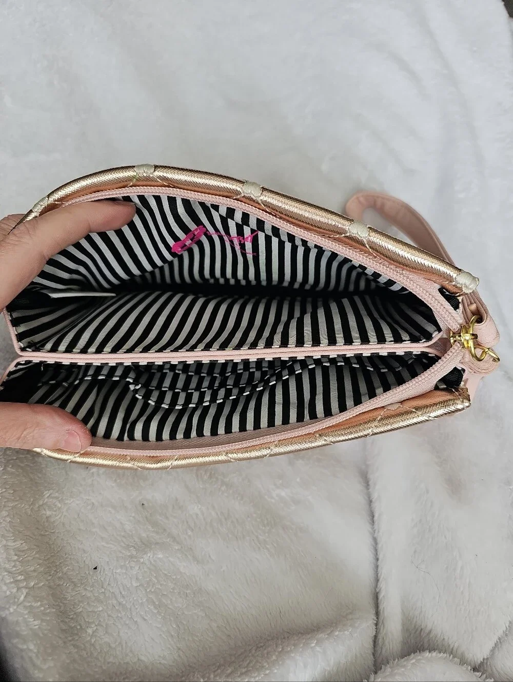 Luv Betsey Betsey Johnson Champagne Gold Heart Quilted Wristlet
